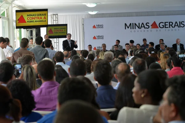 Fernando Pimentel libera R$ 26 milhões para combate à febre amarela nas regiões afetadas em Minas Gerais