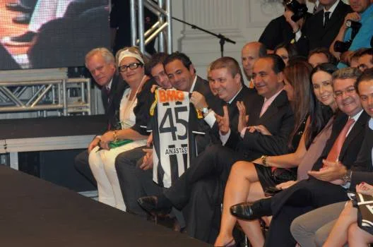 Vice-governador participou do lançamento do novo uniforme do Atlético