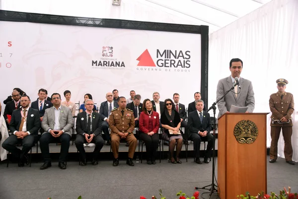 Governador Fernando Pimentel preside solenidade do Dia de Minas Gerais