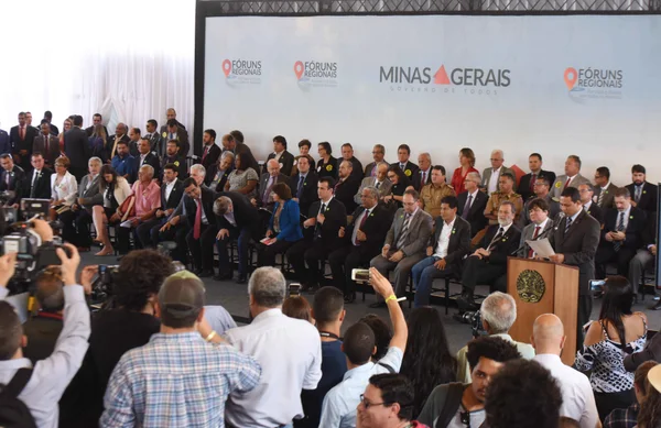 Fórum Regional de Governo reúne representantes e destaca ações no Território Metropolitano