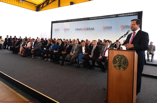 Fórum Regional de Governo reúne representantes e destaca ações no Território Metropolitano