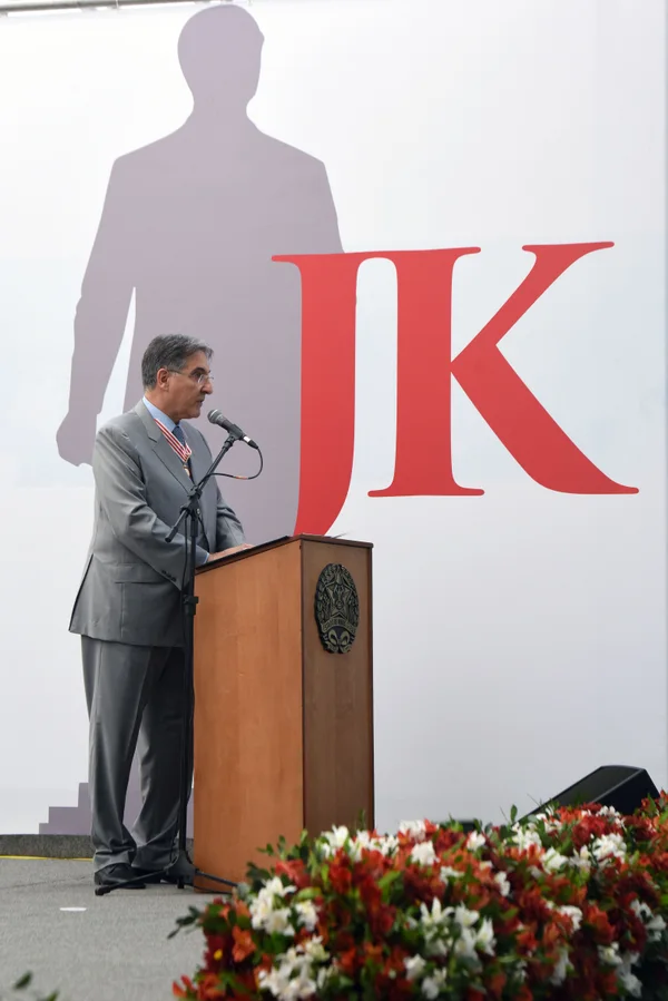 Governo de Minas Gerais entrega Medalha JK em Diamantina