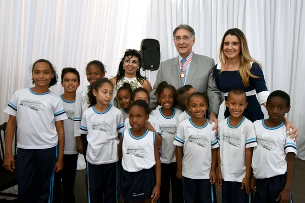 Governo de Minas Gerais entrega Medalha JK em Diamantina