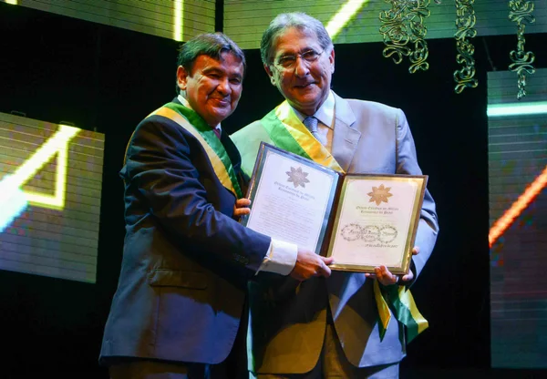 Governador é homenageado com a Medalha do Mérito Renascença, no Piauí