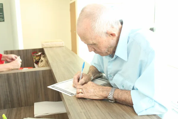 Estado já entregou 520 títulos propriedades rurais a famílias de agricultores familiares do Norte de Minas