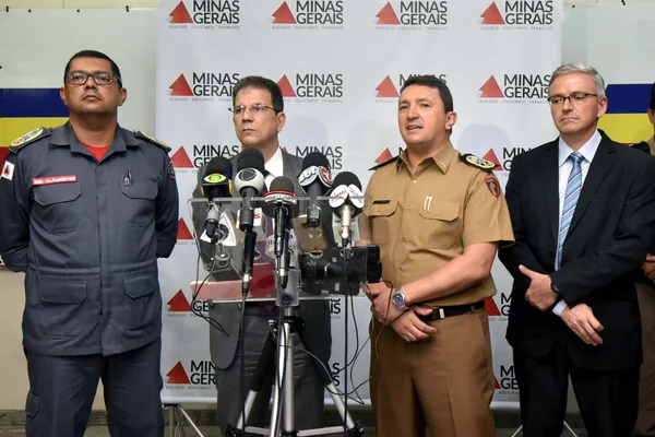 Fernando Pimentel coordena reunião sobre o Plano de Operação do Carnaval 2018