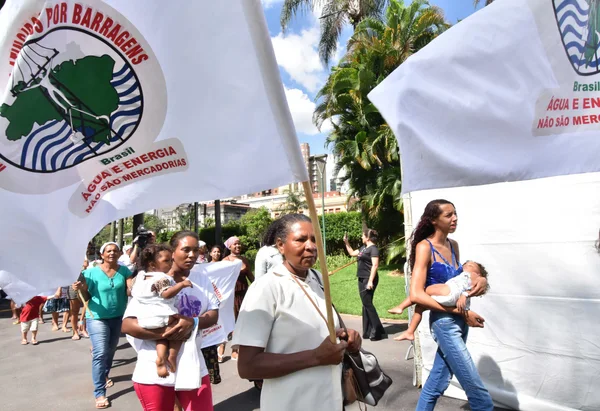 No Dia Internacional da Mulher, governador Fernando Pimentel anuncia ações voltadas às mineiras