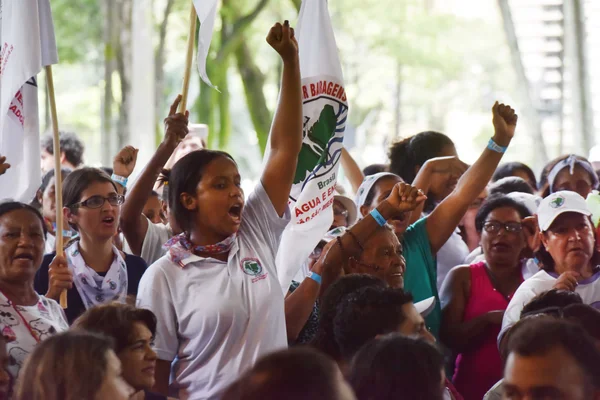 No Dia Internacional da Mulher, governador Fernando Pimentel anuncia ações voltadas às mineiras