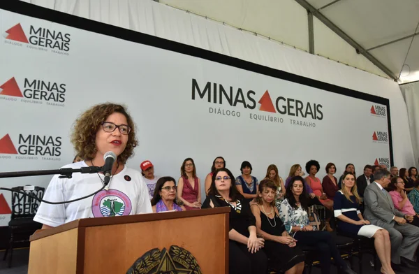 No Dia Internacional da Mulher, governador Fernando Pimentel anuncia ações voltadas às mineiras