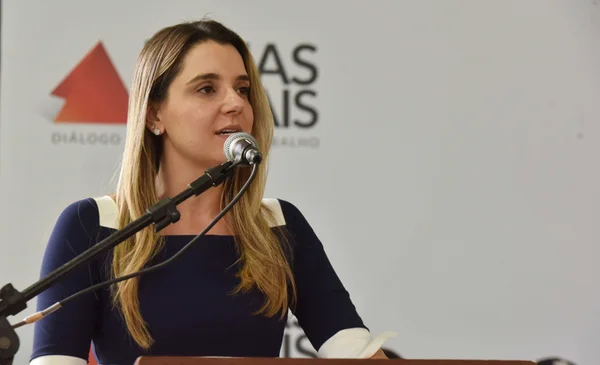 No Dia Internacional da Mulher, governador Fernando Pimentel anuncia ações voltadas às mineiras