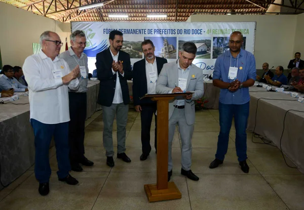 Governo de Minas Gerais anuncia repasse de R$ 390 milhões para municípios da região do Rio Doce