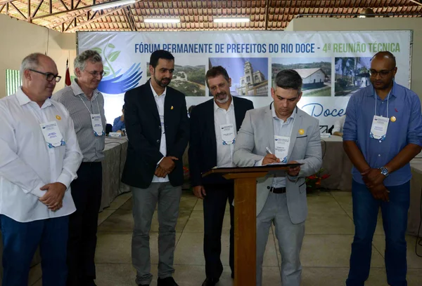 Governo de Minas Gerais anuncia repasse de R$ 390 milhões para municípios da região do Rio Doce
