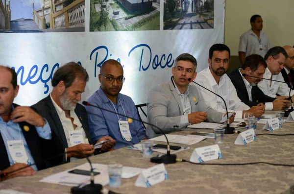 Governo de Minas Gerais anuncia repasse de R$ 390 milhões para municípios da região do Rio Doce