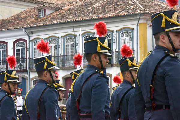 Solenidade de 21 de abril preserva as tradições durante a entrega da maior honraria do Estado