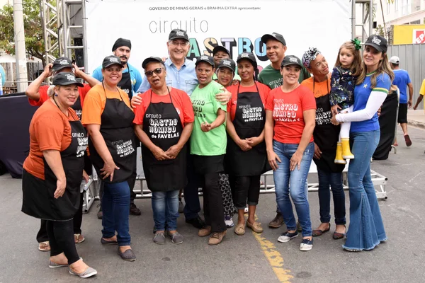 Fernando Pimentel visita o Circuito Gastronômico de Favelas