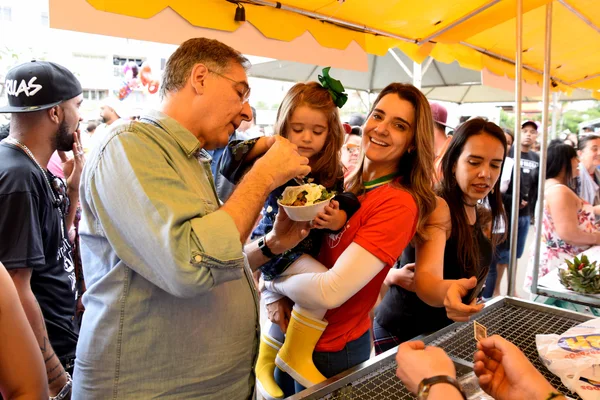 Fernando Pimentel visita o Circuito Gastronômico de Favelas