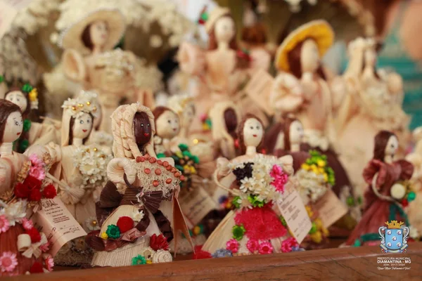 Lojas físicas e feiras itinerantes dão impulso à economia popular solidária em Minas Gerais