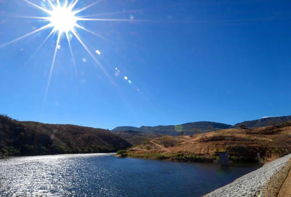 Fernando Pimentel faz visita inaugural à obra de ampliação da barragem do rio Viamão