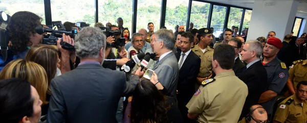 Fernando Pimentel anuncia medidas para fortalecer a segurança pública em Minas Gerais