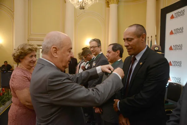 Medalha Calmon Barreto homenageia personalidades de destaque da cultura e do turismo