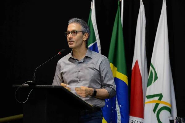 o governador participou da posse da nova presidência da Aciub