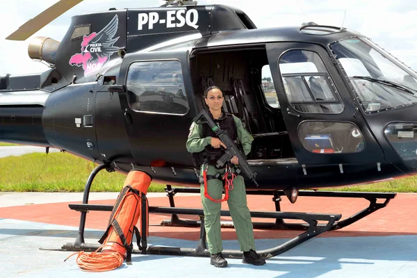 Fernanda de Oliveira Costa – Policial Civil