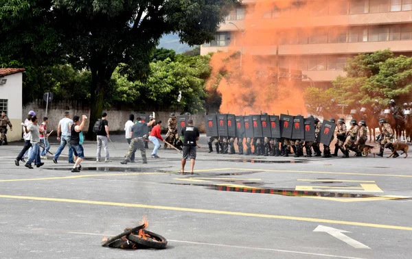Vice-governador visita o Comando de Policiamento Especializado