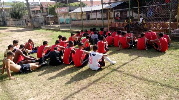 Interno do Centro Socioeducativo de Juiz de Fora ganha vaga em time de futebol