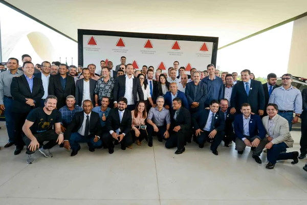 Governador entrega 625 novas viaturas para a Polícia Militar de 494 municípios de Minas Gerais