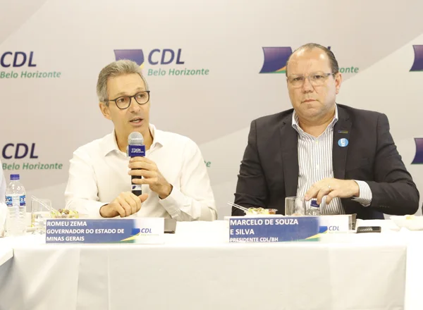 Romeu Zema participa de reunião de trabalho na CDL-BH