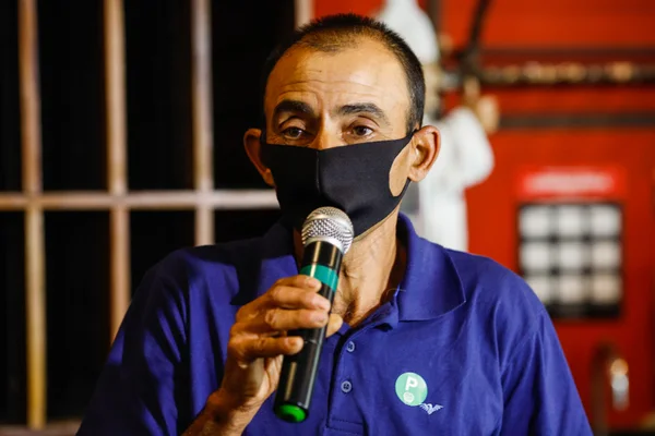 Romeu Zema participa de lançamento de linha de cafés especiais produzidos em Minas