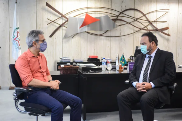 Governador Romeu Zema assina acordo de cooperação com o TRE-MG em apoio à realização das eleições