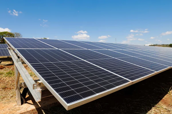 Romeu Zema participa de inauguração de usina solar fotovoltaica em Uberlândia, no Triângulo Mineiro