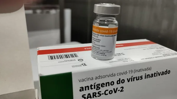 Minas recebe mais 87.600 doses de vacinas contra a covid