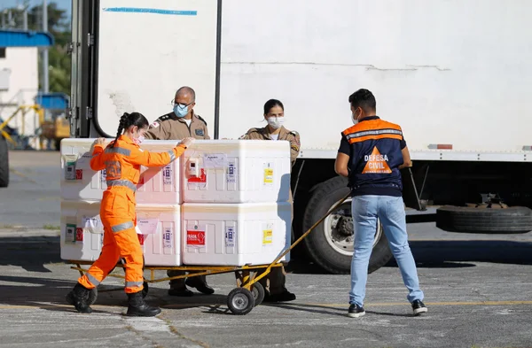 Governo distribui 9º lote de vacinas contra covid no estado