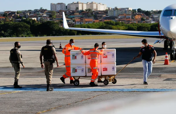 Governo distribui 9º lote de vacinas contra covid no estado