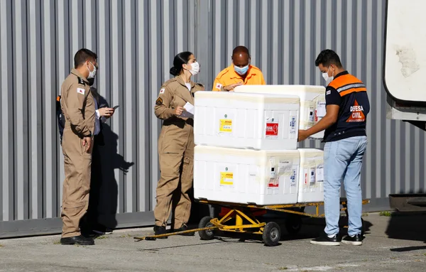 Governo distribui 9º lote de vacinas contra covid no estado
