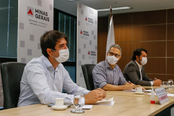 Videoconferência com representantes de setores produtivos