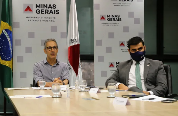 Reunião com Associação Mineira de Municípios e prefeitos mineiros