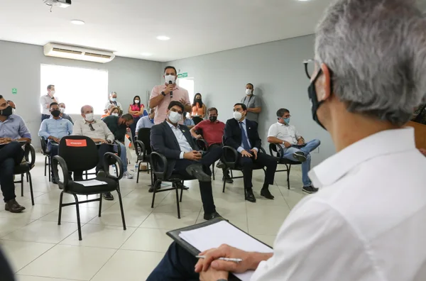 Reunião com prefeitos da microrregião de Governador Valadares