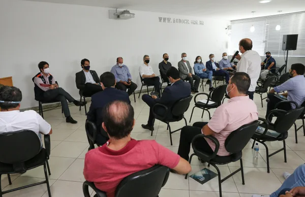 Reunião com prefeitos da microrregião de Governador Valadares