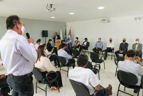 Reunião com prefeitos da microrregião de Governador Valadares