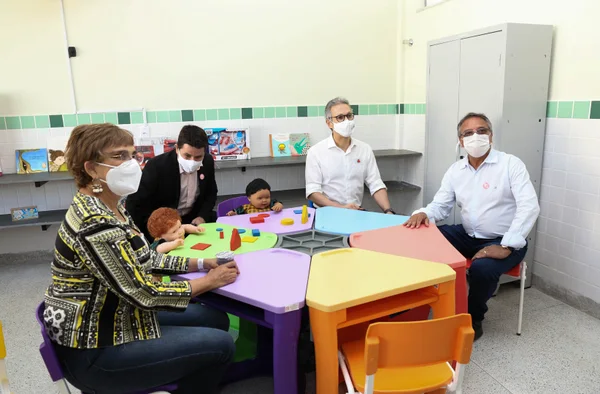 Romeu Zema inaugura Centro de Educação Infantil e Unidade Básica de Saúde, em Contagem
