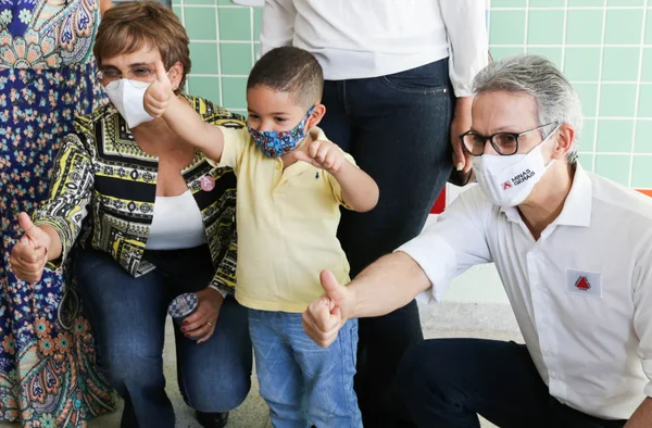 Romeu Zema inaugura Centro de Educação Infantil e Unidade Básica de Saúde, em Contagem