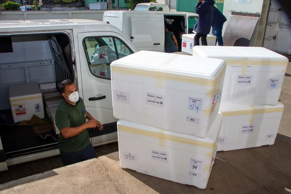 Estado distribui 19ª remessa de vacinas contra covid-19