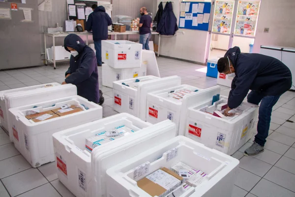 Mais de 840 mil doses de vacinas são distribuídas para Unidades Regionais de Saúde
