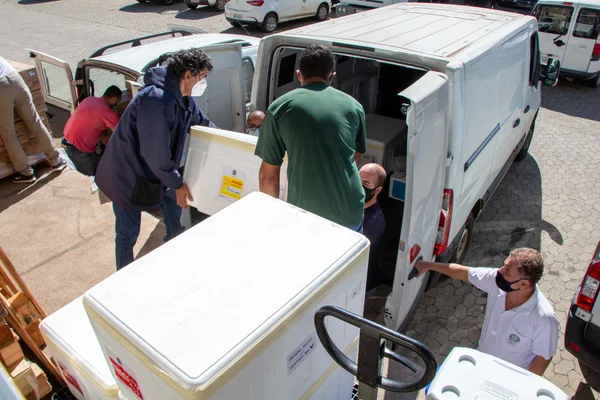 Mais de 840 mil doses de vacinas são distribuídas para Unidades Regionais de Saúde