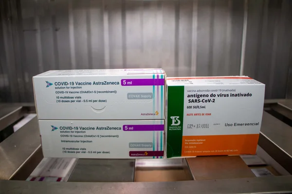 Chegada da 32ª remessa de doses de vacinas contra covid-19
