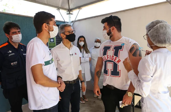 Vacinação contra covid-19 em Ipatinga, no Vale do Aço