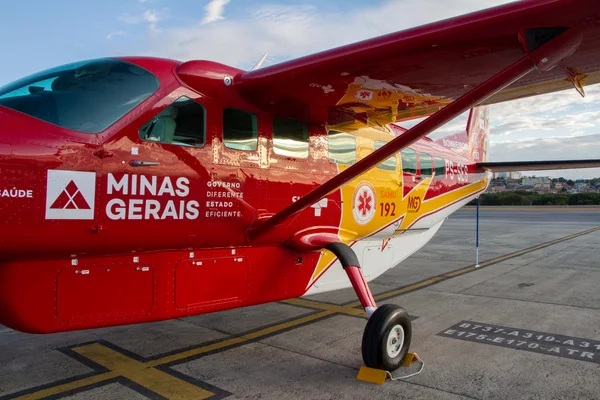 Aeronave dá mais agilidade no transporte de pacientes e insumos em Minas Gerais